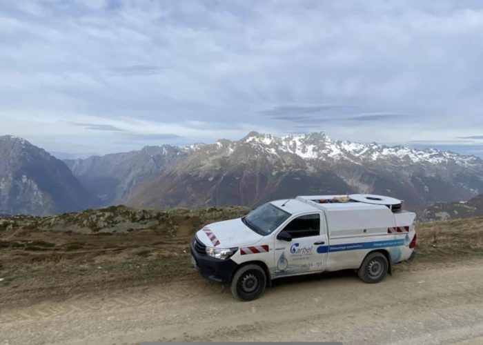 Carbel - Hydrocurage, débouchage d’urgence, inspection télévisée, pompage et nettoyage et recherche de fuites. Grenoble, Bourg d’Oisans, Alpe d’Huez, Deux Alpes, Région Oisans et Isère. Professionnels et particuliers